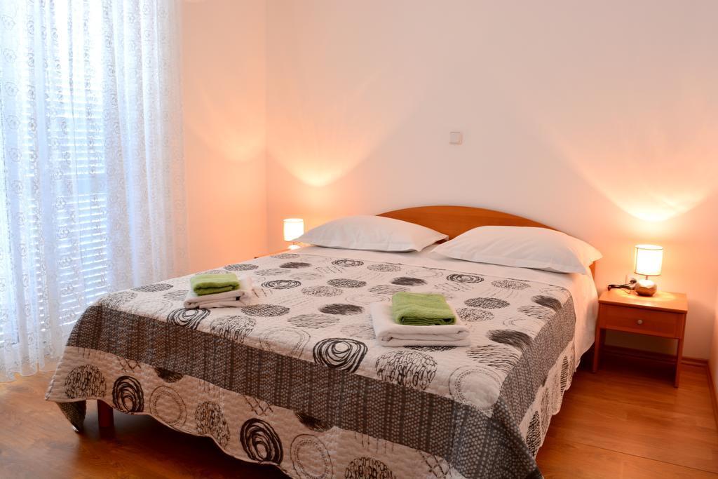 Apartments M&B Podstrana Kültér fotó