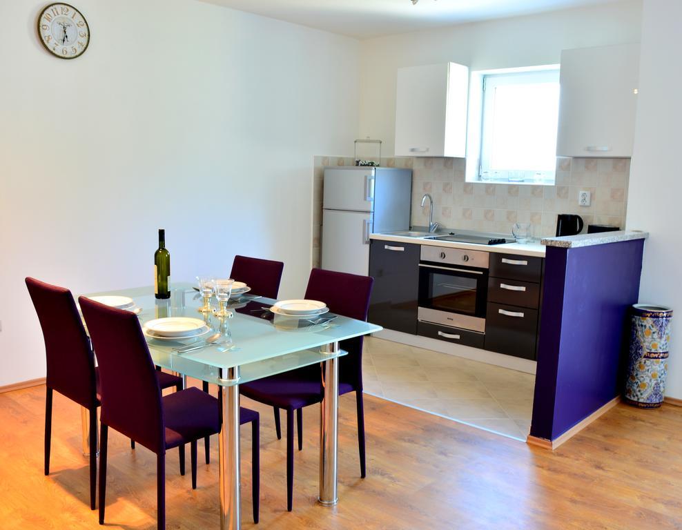 Apartments M&B Podstrana Kültér fotó